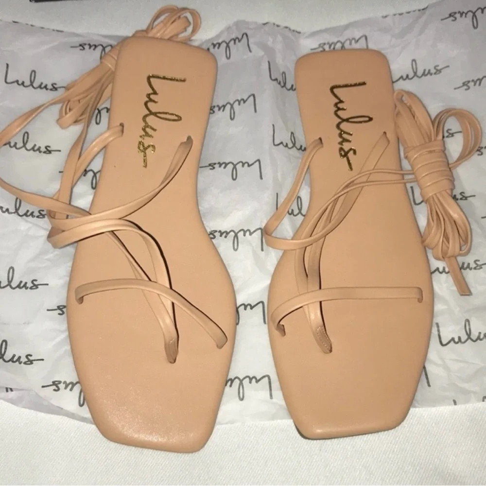 NIB Lulu’s Aisya Tan Lace-Up Flat Sandals 5.5